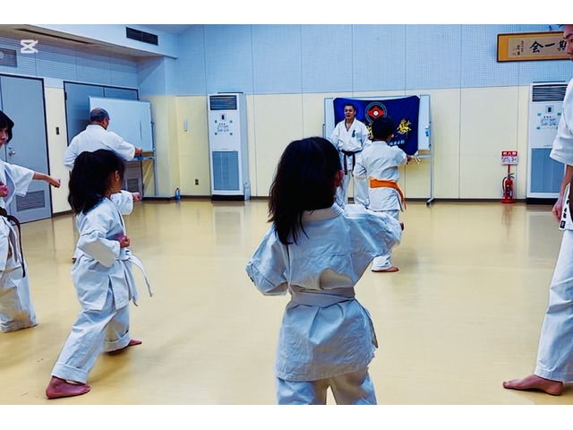 極真空手: ワールド極真会館大阪交野道場